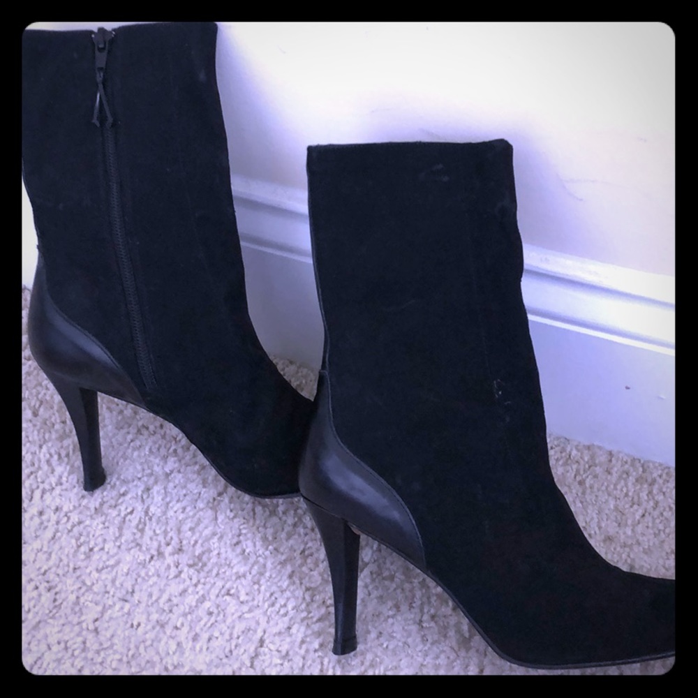 Donald J Pilner Ankle Boots
